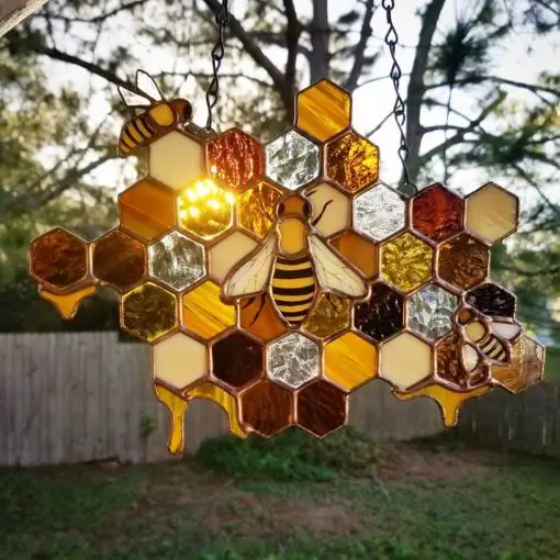 

Honeycomb Bee Suncatcher Hanging Decor Farmhouse Wall Art Home Door Queen Bee Windows Bee's Day Sign Indoor Outdoor Ornaments