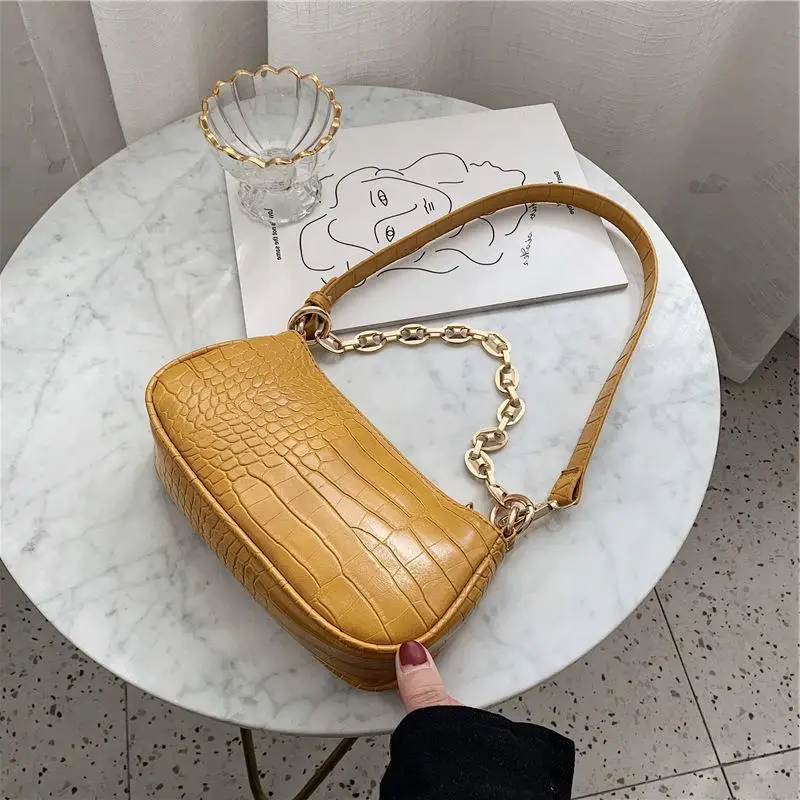 

Spring/summer texture foreign style bag 2021 new fashion chain shoulder underarm bag net red portable small square bag