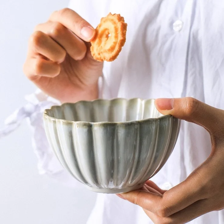 
Japan style simple ceramic dinnerware set glaze retro chrysanthemum tableware plate 