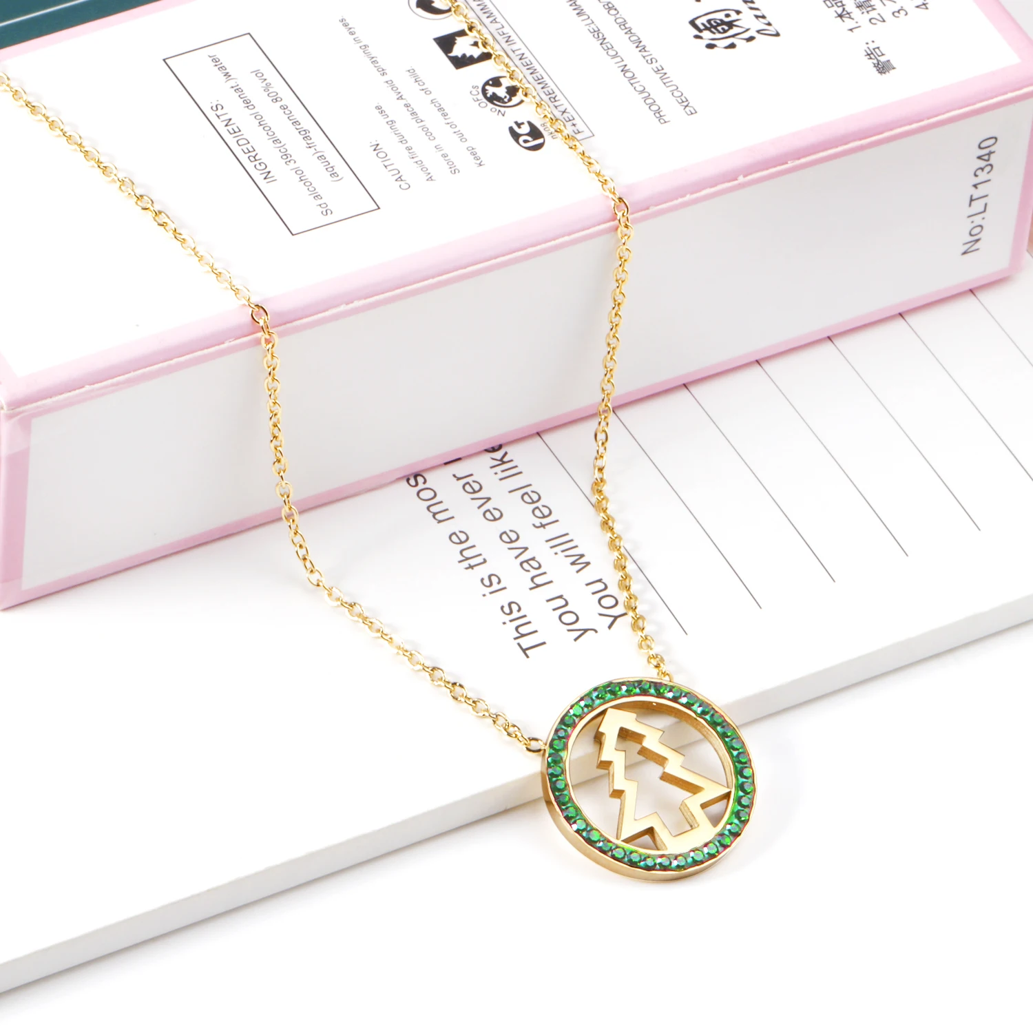 

New Christmas Pine 14K Gold Pendant Necklace Design with Green Zircon for gift in good quality, Gold color