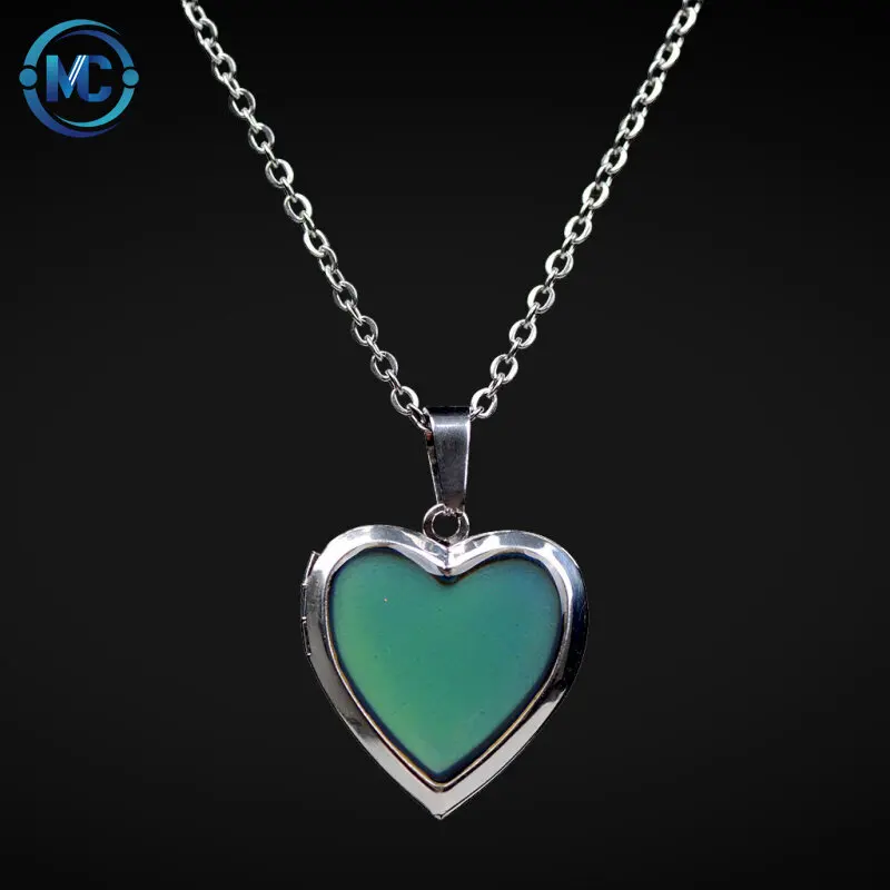 

2021 Hot selling Temperature Magic Mood Heart Locket Mood Changing Necklace