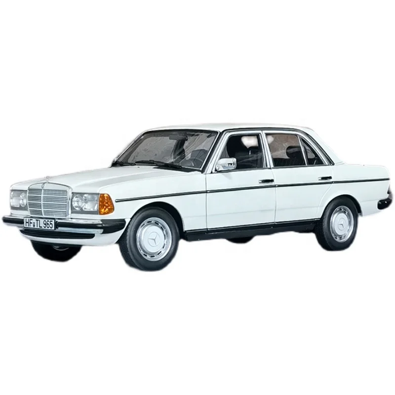 

NOREV 1:18 1982 Benz 200 W123 1:18 Diecast Simulation Alloy Car Model Toy Gift Decoration