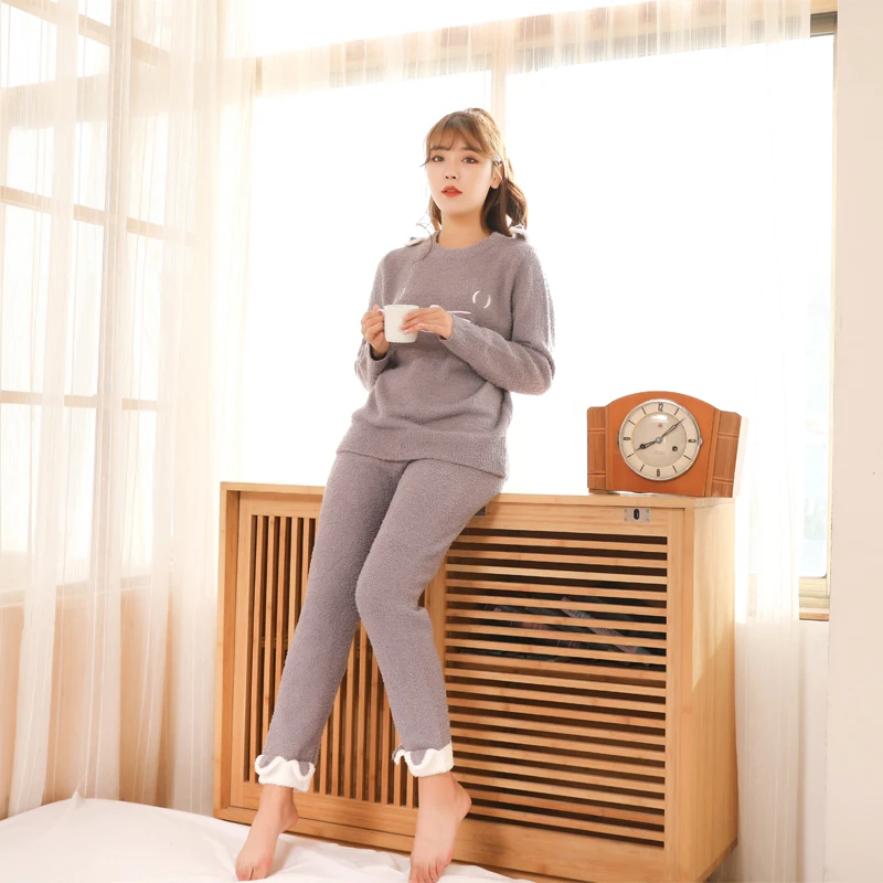 

2020 autumn and winter new soft cotton women pajamas set female warm cute cat stereo ears plush home service