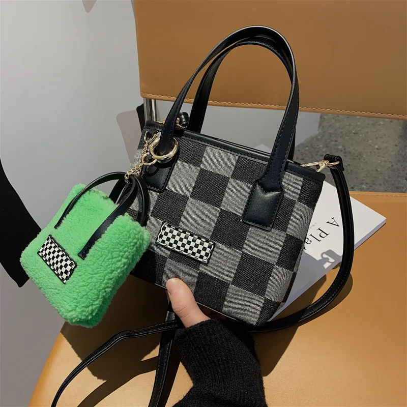 

KALANTA 2022 bags Female chessboard wooden Shoulder Wrist Vintage Chic Ladies Klein blue checkered knit tote Bags 2 set Handbag