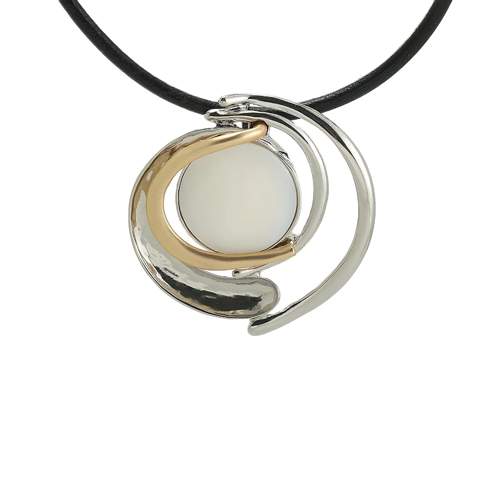 

Amazon popular alloy leather rope short necklace shell necklace geometrical hollow ladies short jewelry necklace