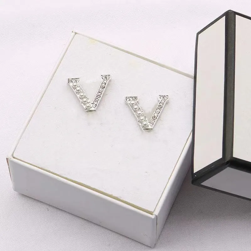 

New Fashion 925 Silver Needle Earrings All-match Women's Letter Earrings Pearl Diamond Earrings for women girls gift, Picture shows
