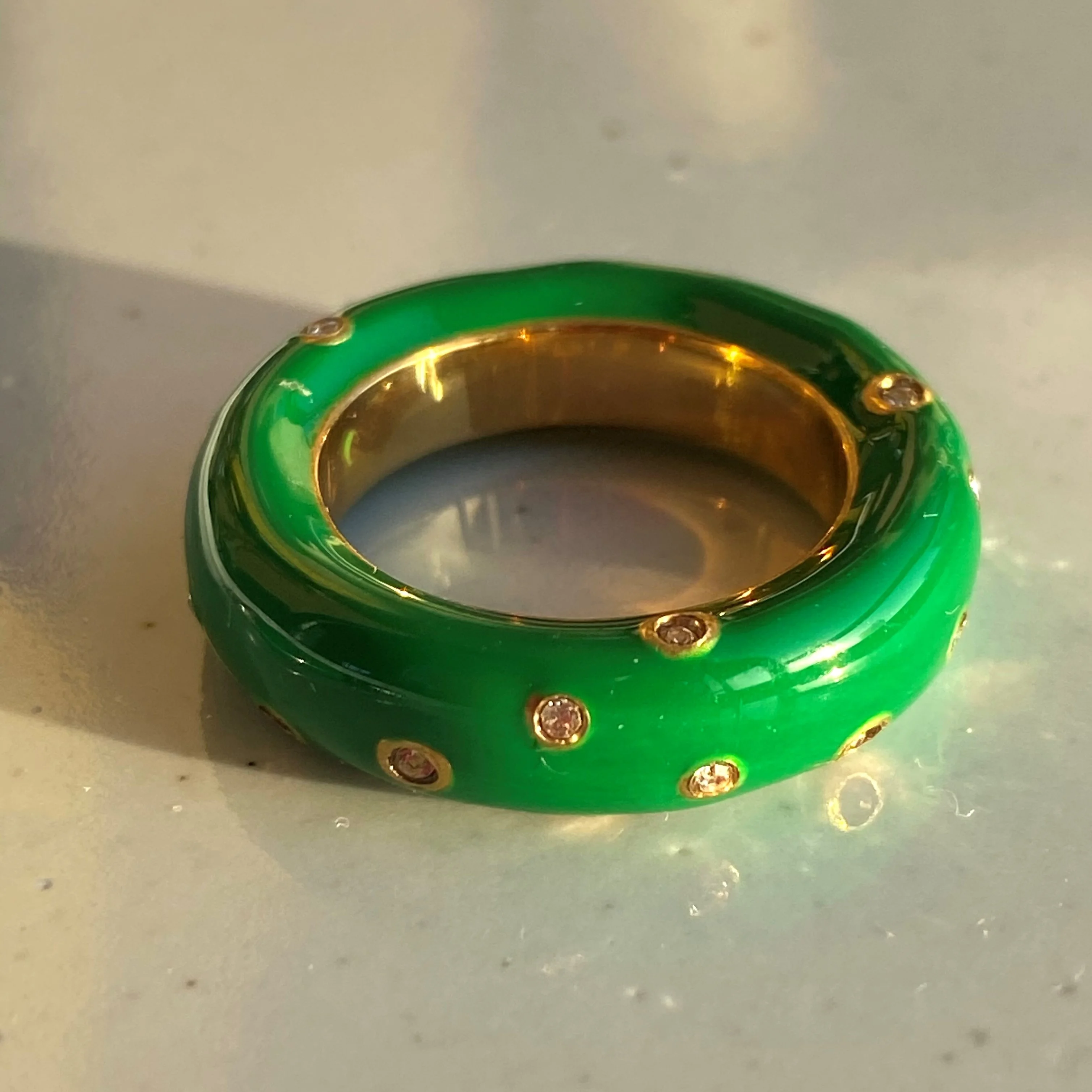

2021 Dazan New Winner 18k Gold High Color Retention Wedding Designer Dark Green Mounted Zircon Fashion Stainless Steel Ring