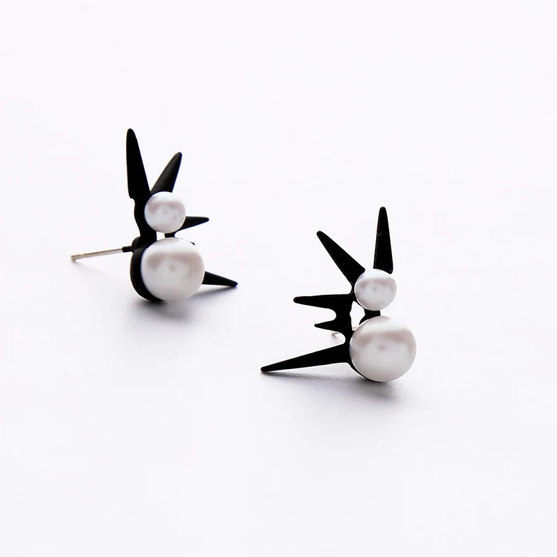 

e2012359 Korean Style S925 Silver Needle Stylish Pearl Cone Earrings For Women 2021 Mixed