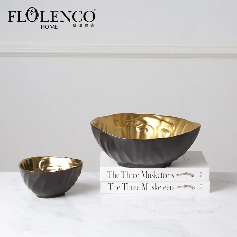 

Oval golden painted inside lacquer bowls ceramic decorative fruit bowl, Gold & black