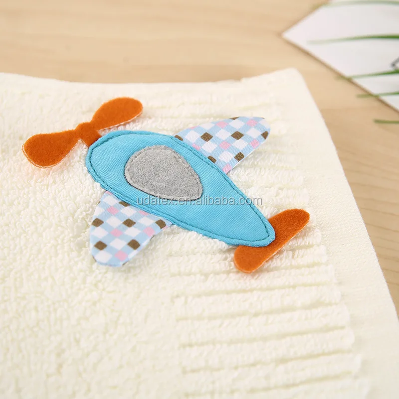 100% cotton long staple cute kids  towel  with applique face towel with hanger