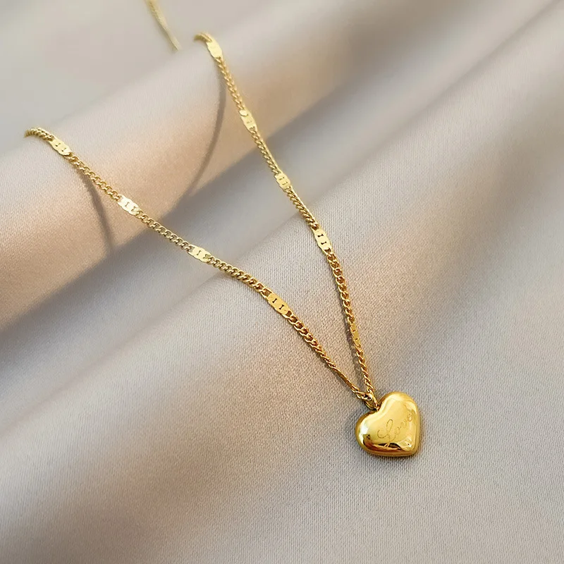 

RisingMoon Newest Trendy Heart Pendant Necklaces Stainless Steel Lettering Heart Necklace, Picture color