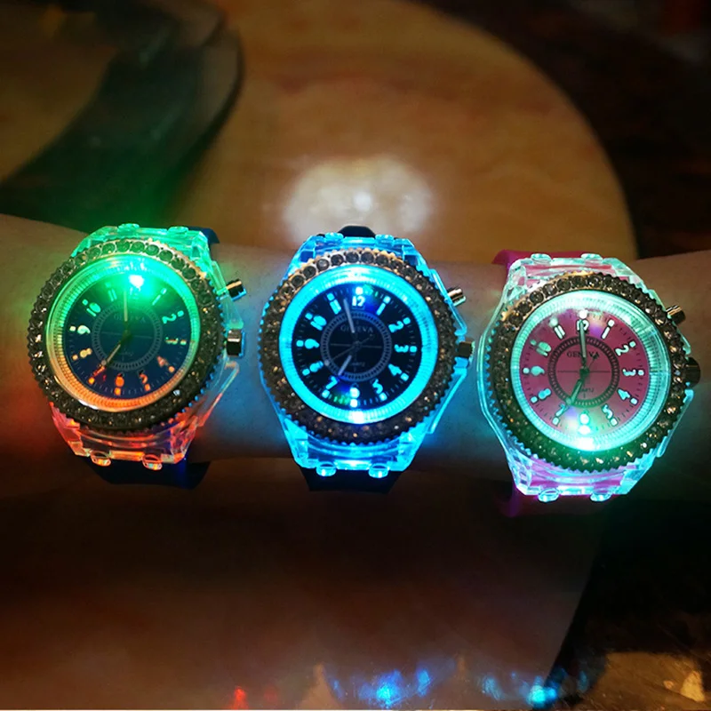 

Glowing LED Luminous Lights Electronic Watch 2018 Hot Women Quartz Wirstwatch Casual Girls Student Clock relogio feminine