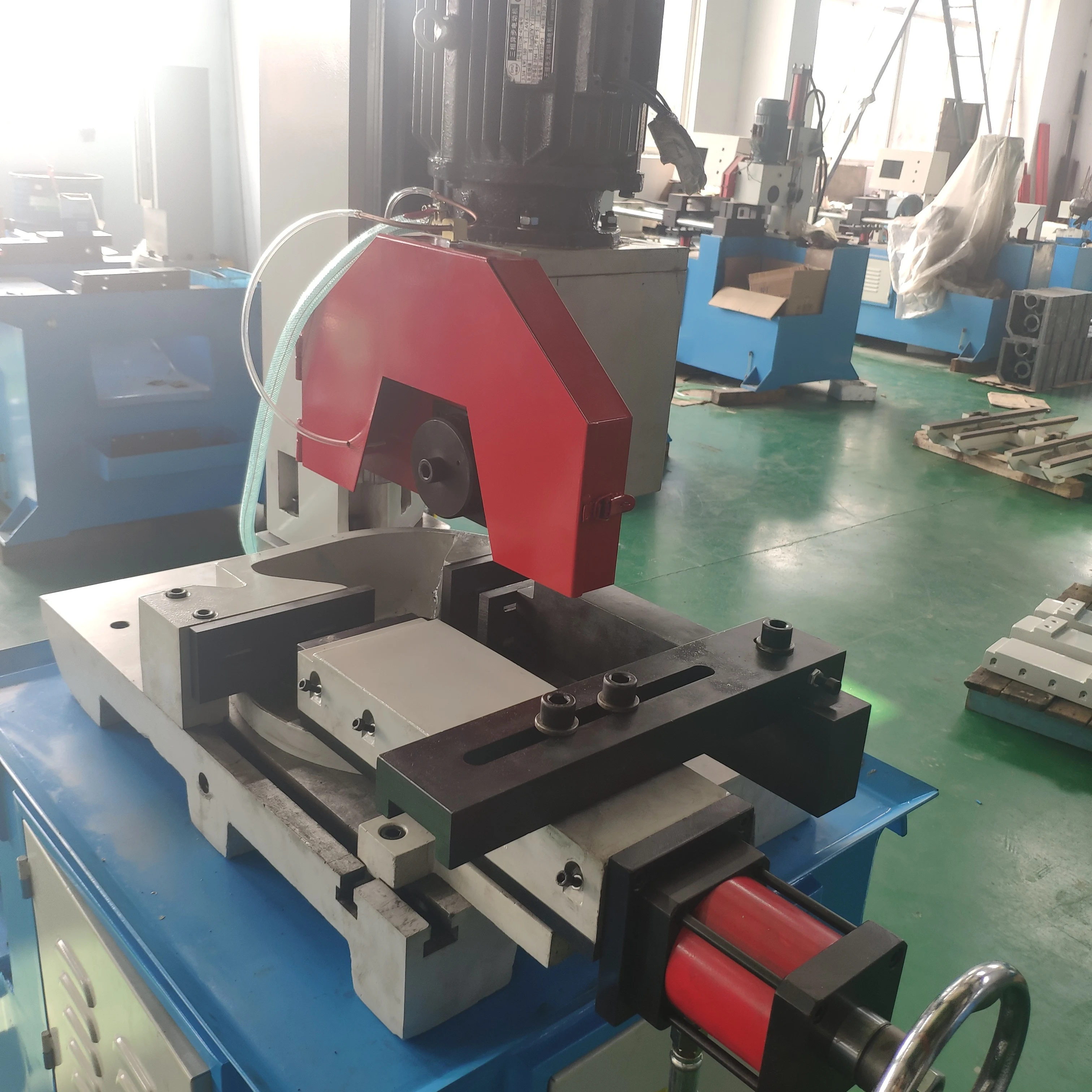 
DY355NC semi-automatic steel tube cold saws cutting machine 