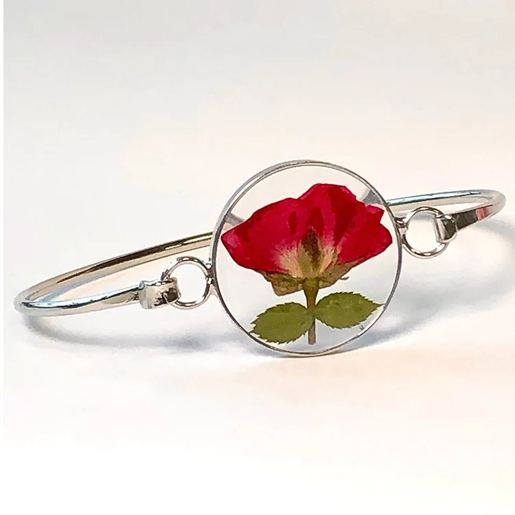 

2022 New Design Real Rose Flower Bracelet Resin Jewelry Round Red Rose Bracelet For Women, Many different flower mixed.