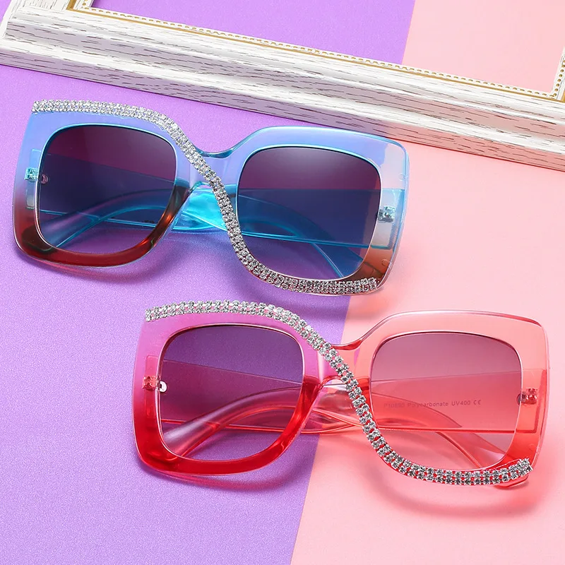 

XM Glasses Wholesale Fashion Italy Design Vintage Rhinestone Oversized Square Women UV400 Gradient Sunglasses