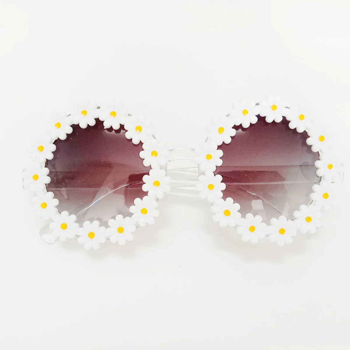 

New creative little daisy summer personality cute flower decoration plastic sunglasses for ladies, As the pictures show