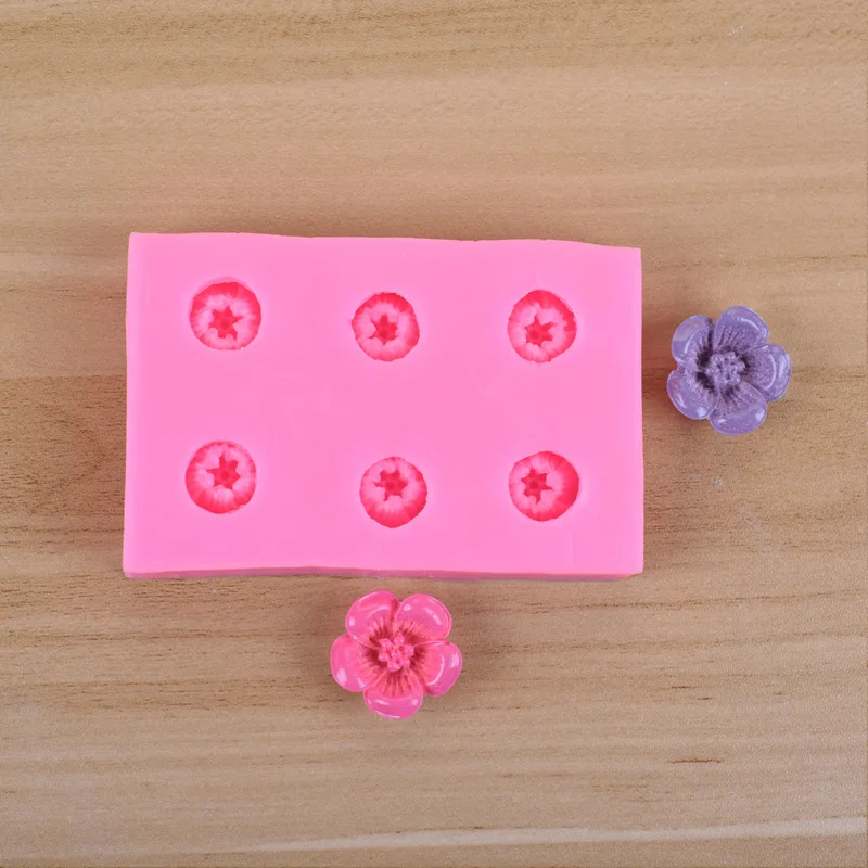 低价批发6腔小梅花蛋糕装饰模具硅胶巧克力moldes硅胶软糖烘焙工具