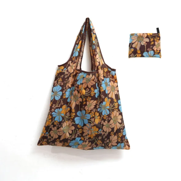 

Wholesale Fashion Eco-friendly Pouch Foldable Reusable Folding Polyester Shopping Bag, Customized color