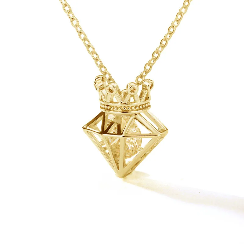 

Hot Sale Queen Diamond Crown Necklace Lady Personality Zircon Irregular Pendant Stainless Steel Necklace Jewelry