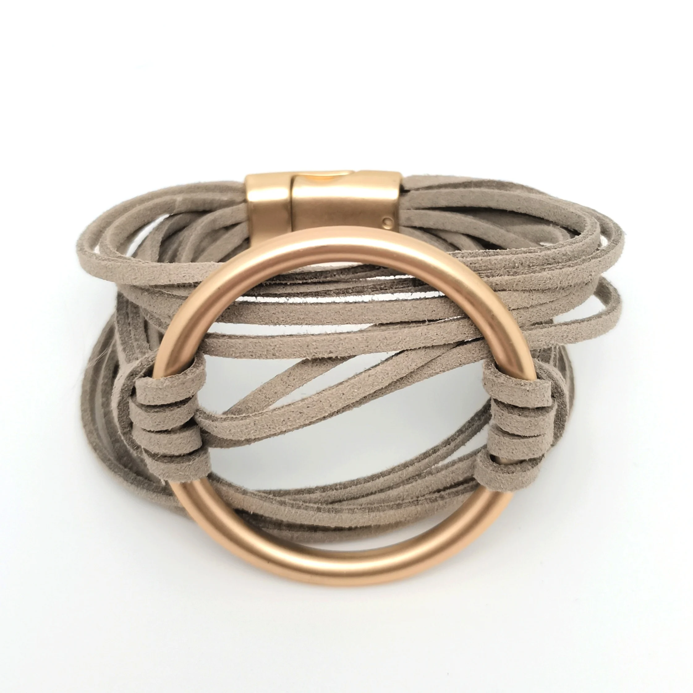 

Oem Quality Round Shape Simply Suede Cord Bracelet Attractive Wristband Temperament Braided Rope