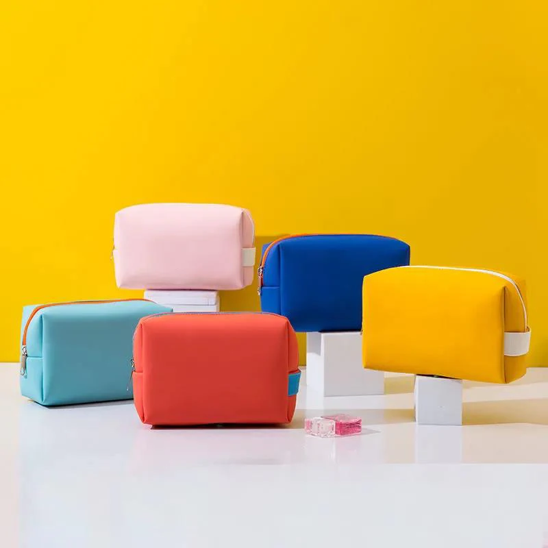 

Low MOQ Custom Novation Bag Itembeauty Makeup Make Up Bag Portable