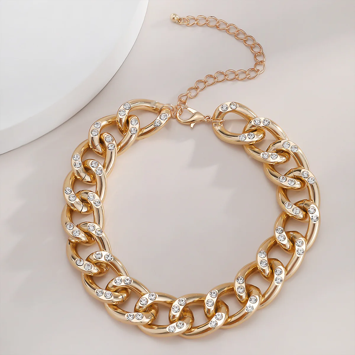 

Hotsale Punk Style Gold Plated Round Chunky Chain Link Choker Necklace Crystal Rhinestone Thick Chain Choker Necklace For Women