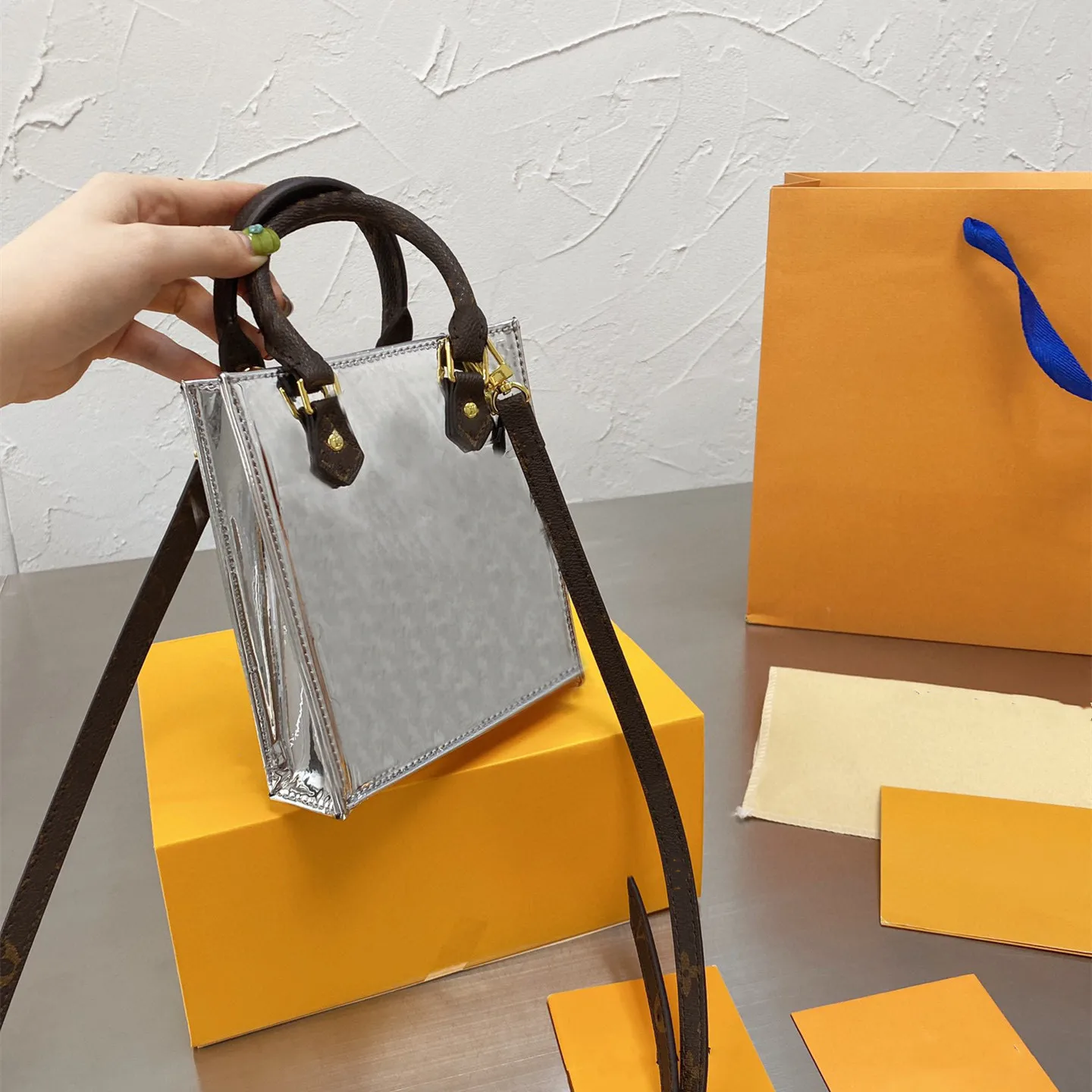 

High Quality 2021 Lady Summer Mini Shoulder Bag Crossbody Tote Bags Leather Genuine Girl Small Handbags Wholesale