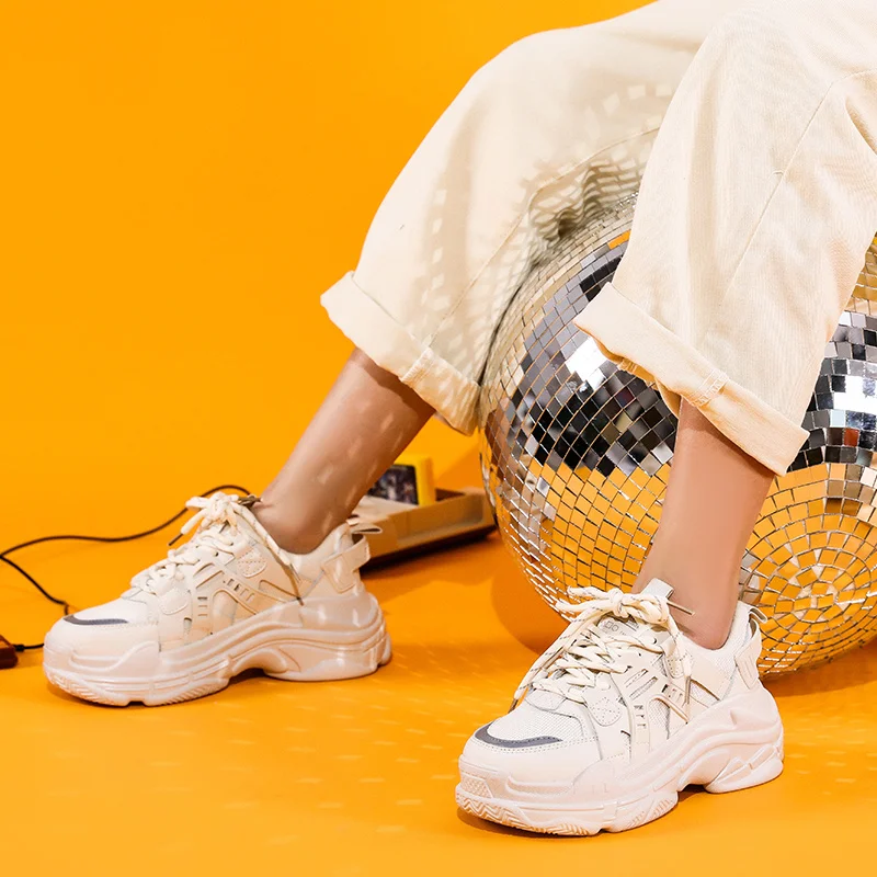 

20H325 HUANQIU new arrivals stylish black white outsole female casual shoes, Picture