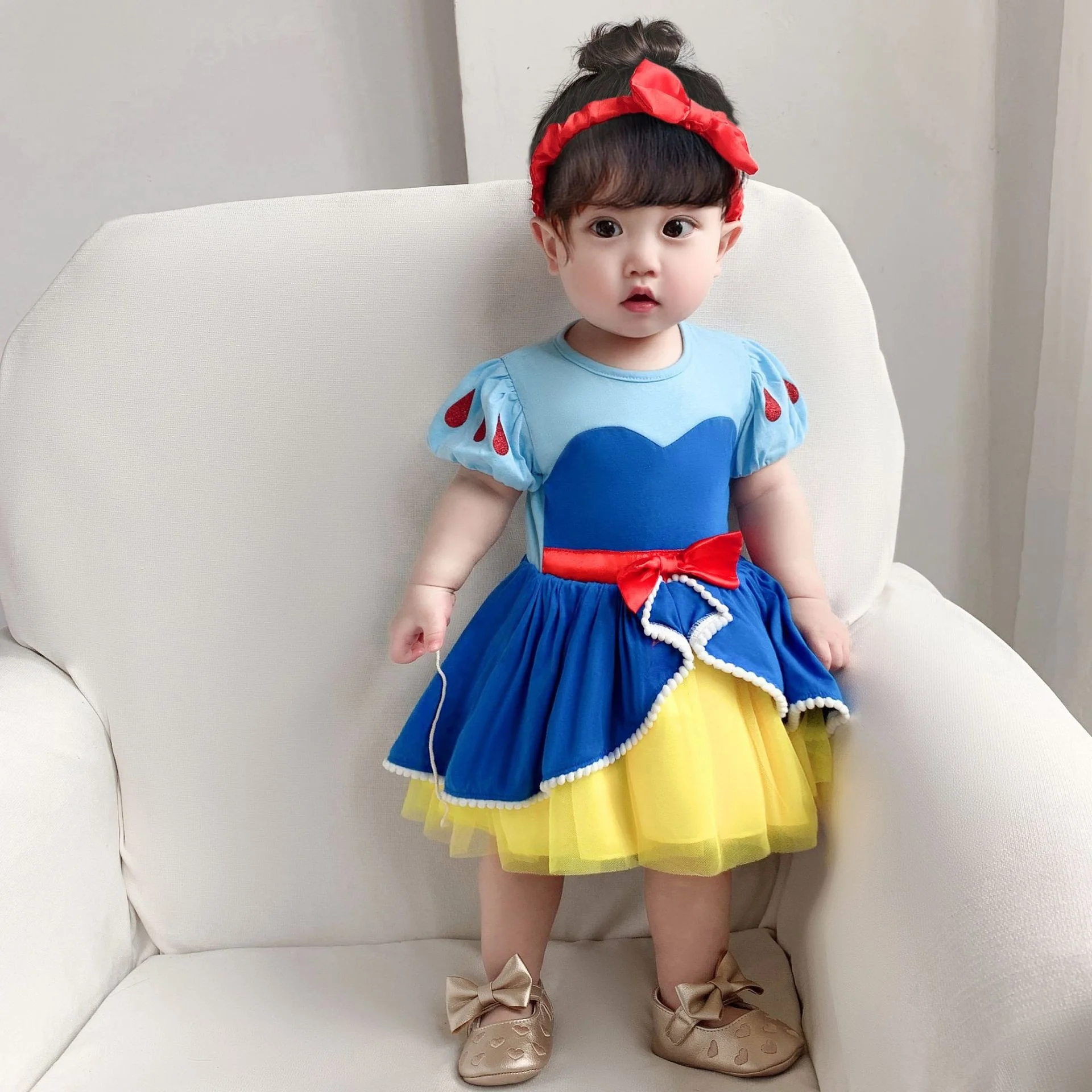 

Wholesale New Design Dress For Baby Girl Princess 100% Cotton Snow White Costume Dress Short Sleeve Cute Baby Kids Party Clothes