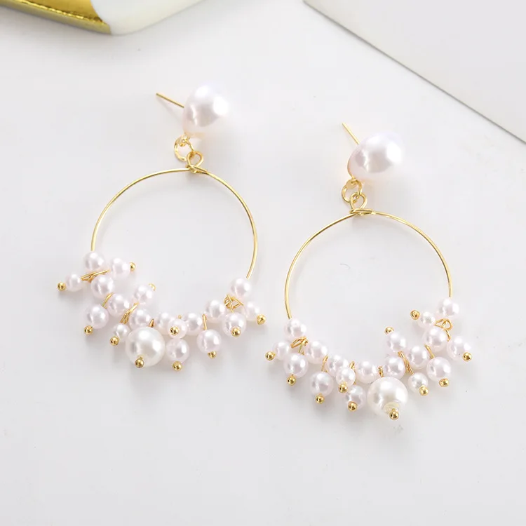 

Simple accessories women pearl earrings geometric circle studs earrings, As pic