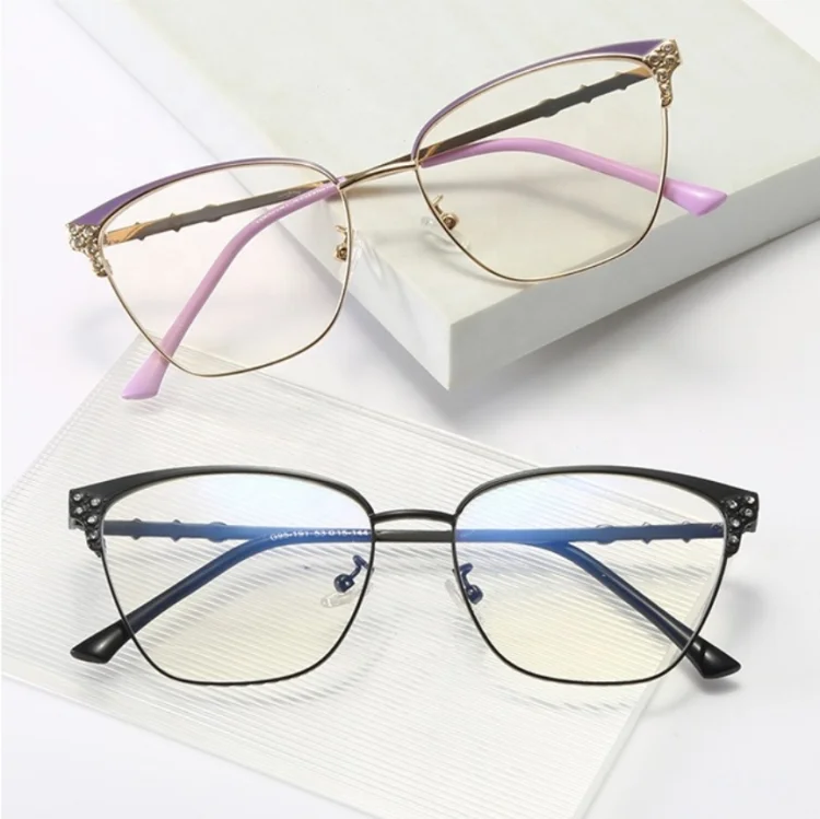 

Fashion Women Metal Glasses Vintage Anti Blue Light Metal for Men and Women Designer Women Eyeglasses