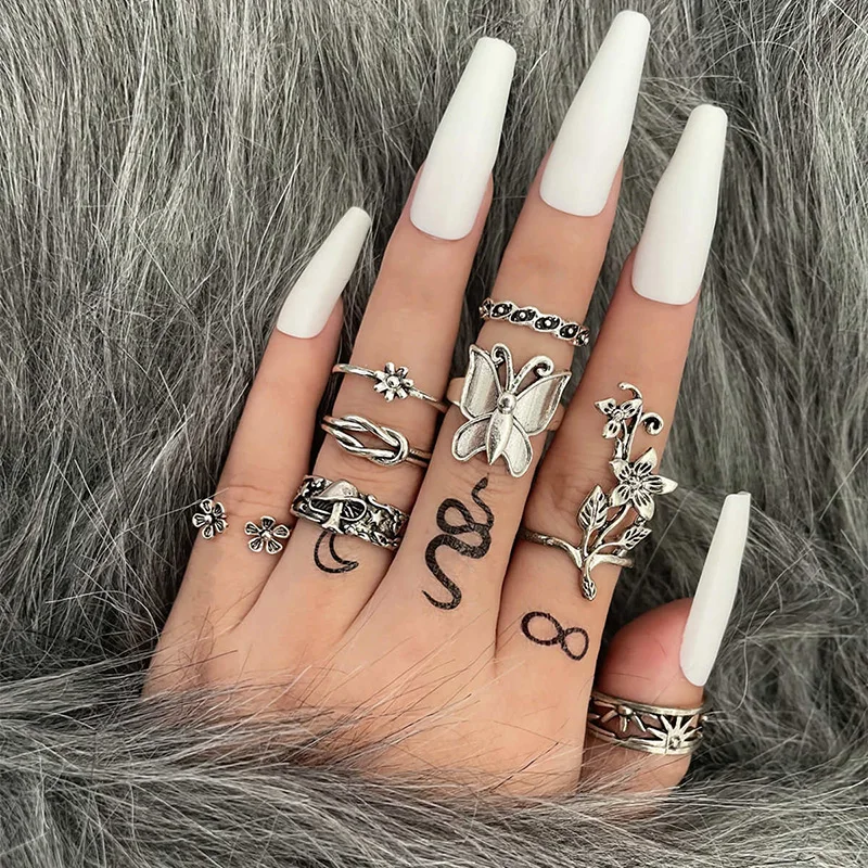 

8 Pcs/Set Retro Flower Branch Big Butterfly Magic Mushroom Design Ring Set Eye Sun Knotted Ring Bar Accessories Holiday Gift, Silver