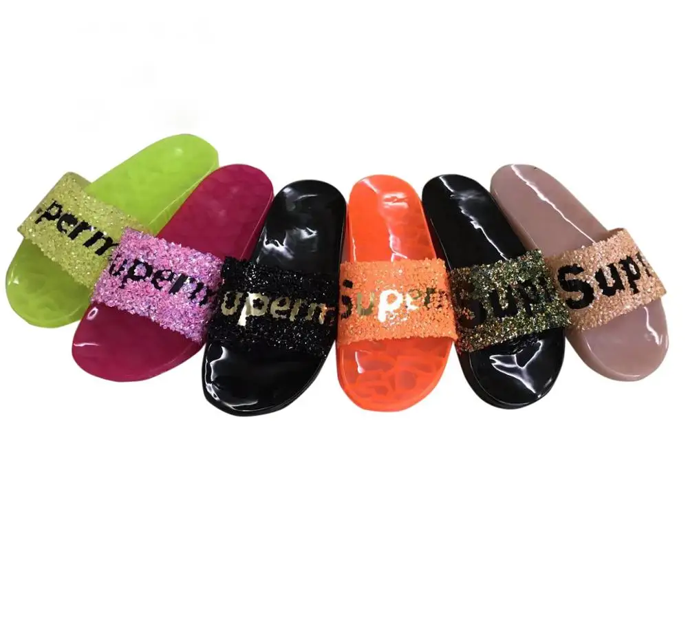 

Summer fashion PVC slippers and women's sandals with diamond upper