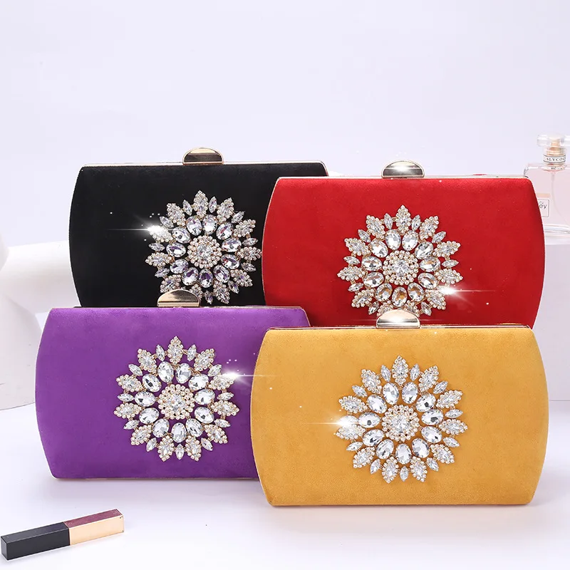 

Wholesale Diamond Chain Clutch Ladies Evening Bags Trendy Women Wedding Party Purse