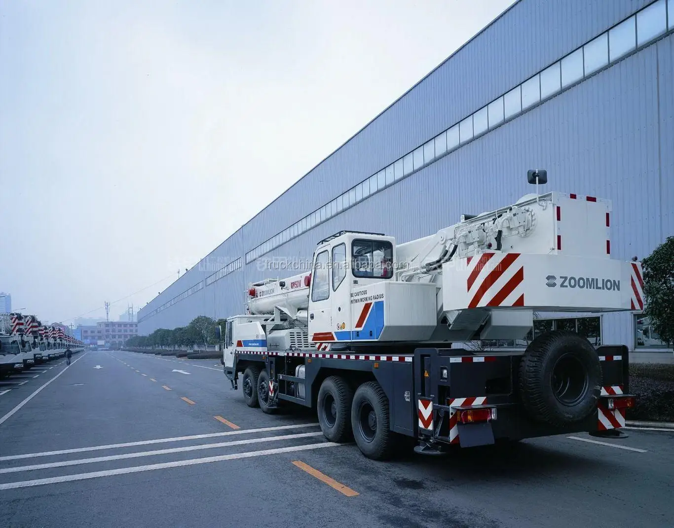 zoomlion truck crane qy50v 50 ton lifting mobile crane for sale