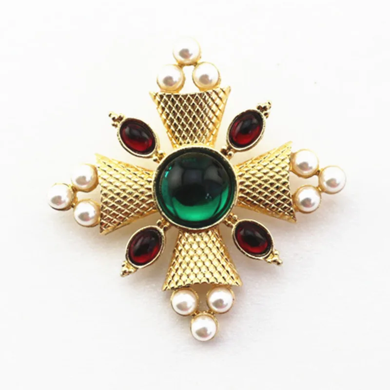 

YQ0051 Hot Selling Fashion Gold Cross Brooches Women Cross Brooch Pin