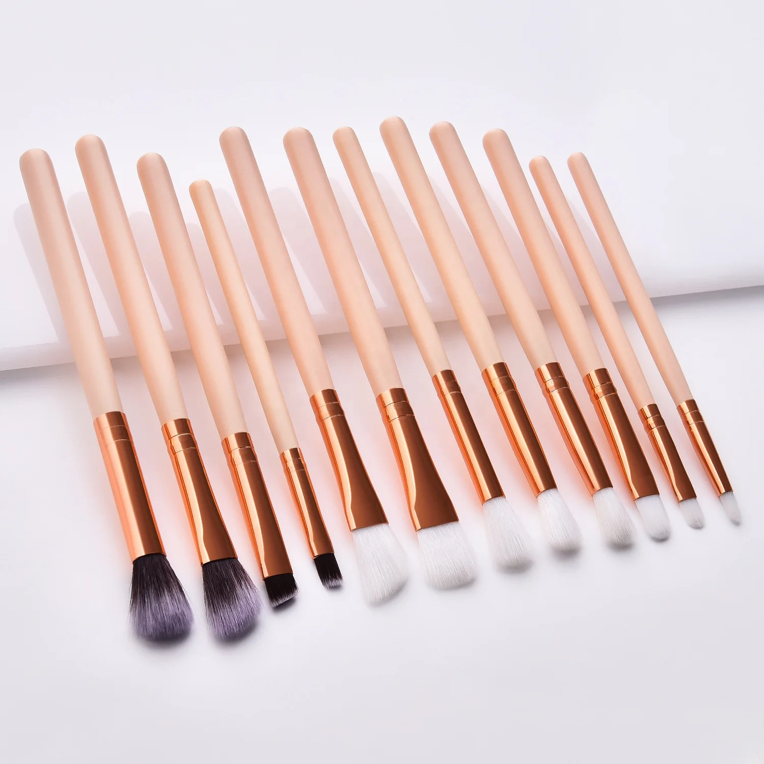 

12 pieces champagne gold synthetic eyeshadow powder brushes kit professional makeup brush set