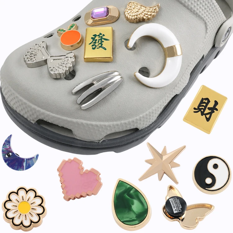 

Wholesale Fashion Custom Croc Logo Accessories Designer Metal Bling Croc Charms Shoes Flower Decorations for Women