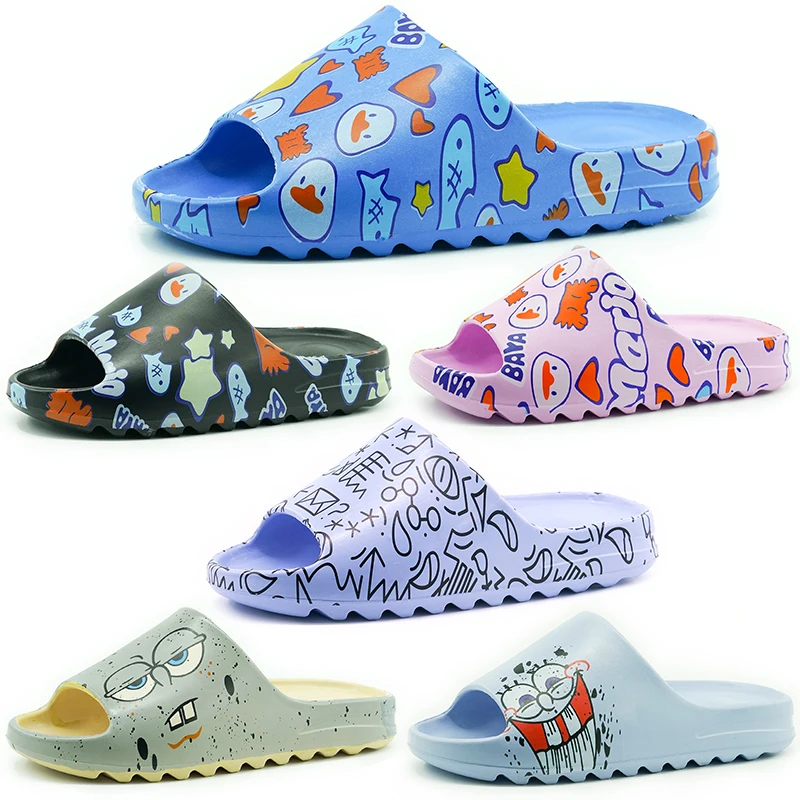 

2022 summer Kids beach Slides Shoes Men outdoor Yeezy Slides Sandals indoor non-slip Slipper for children Women Slippers