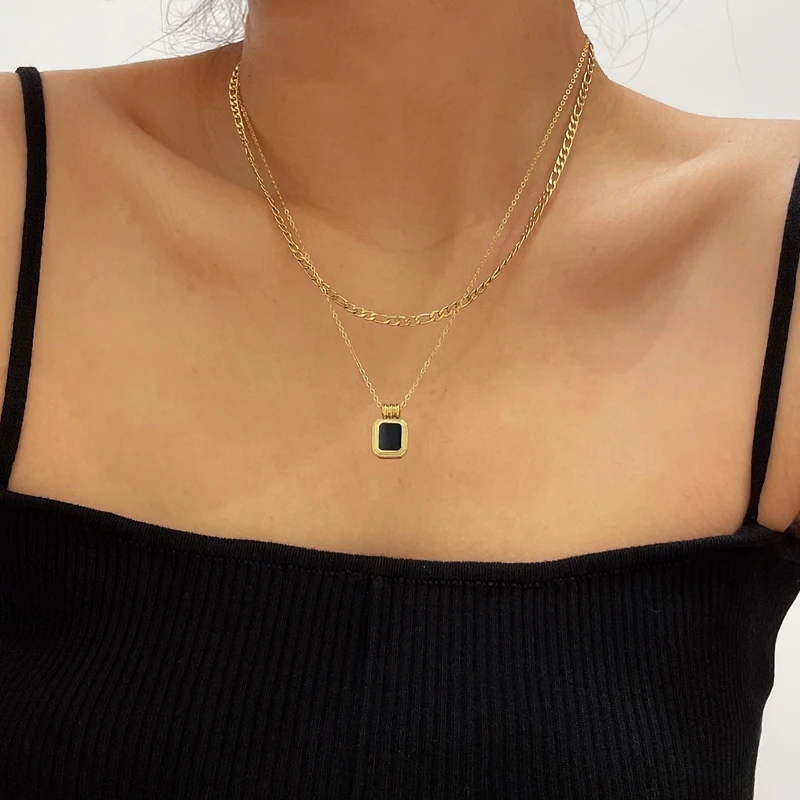 

2 Pcs Layered Black Natural Shell Necklace Set 18K Gold Plated Pendant Necklace Women Vintage Minimalist Stainless Steel Jewelry, Gold/silver