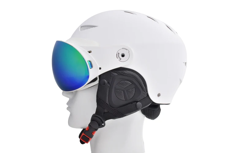 3-ski helmet