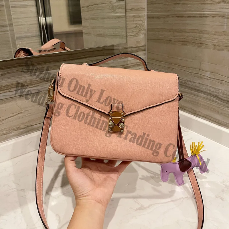 

New 2021 Ladies Classical Black Letters All over Leather Bag Women Flap One Side Bag Over Shoulder Summer Phone Purses Hand Bags