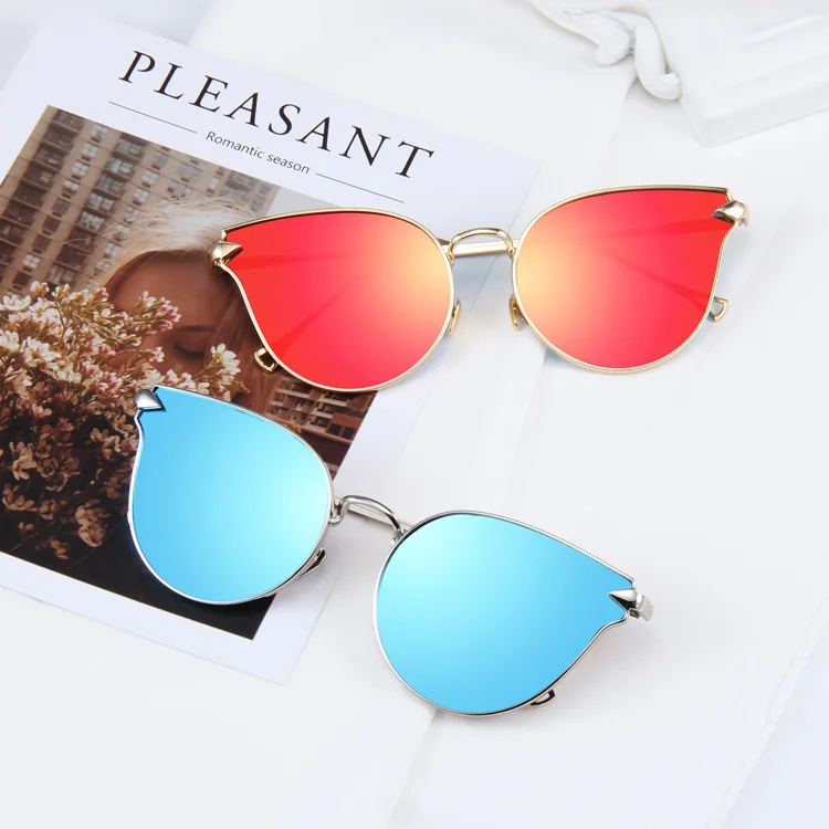 

The latest luxury Oversized cat eye metal frame PC lens fashion glasses 2020 sunglasses