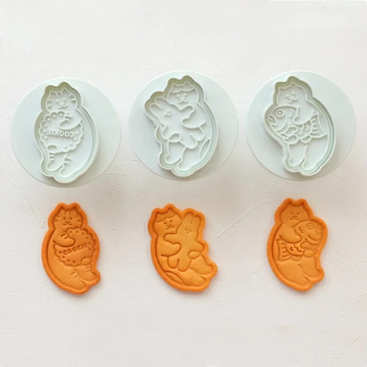 

Japan cotta High Quality 3 Pcs Animal Series Plastic Biscuit Cutter Cookie Stamp Mold, White