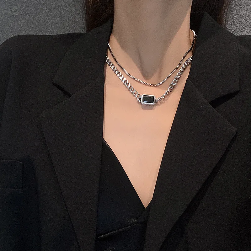 

Hongton Geometric Black Crystal Clavicle Chain Double Layer Titanium Steel Hip Hop Iced Cuban Chain Necklace, Picture