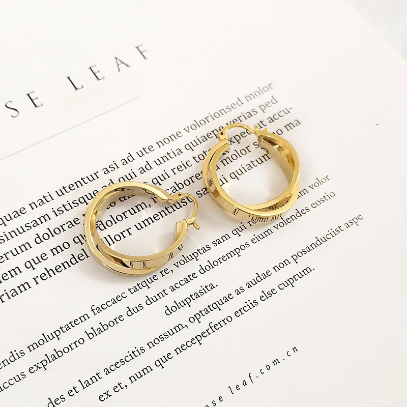 

Fashion Women Simple Design Polished Gold Silver Plated Circle Round Clip On Earrings Multilayer Round Hoop Earrings