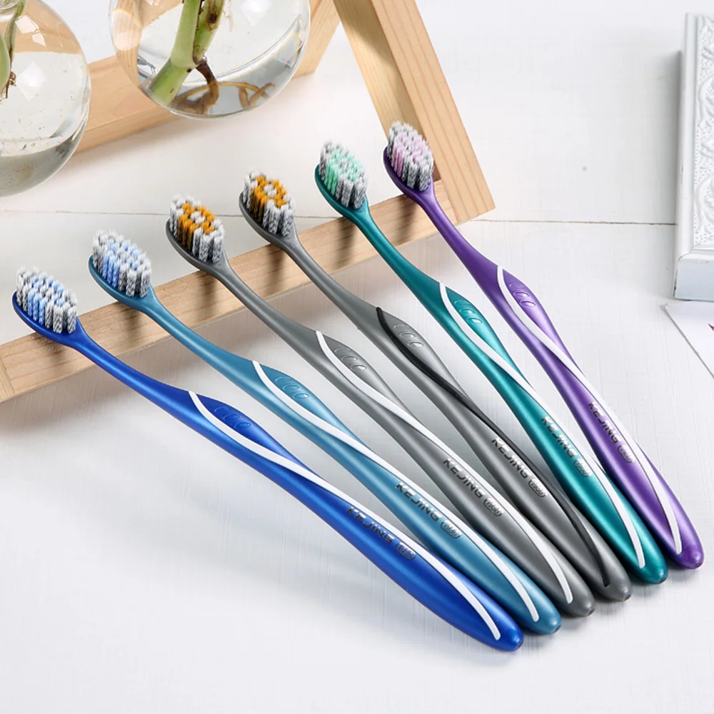 

High quality soft medium spiral plastic manuel  toothbrush, Multicolor