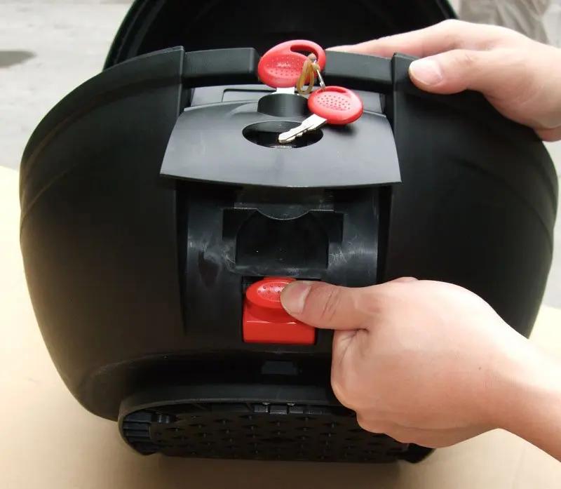 
Black/white top case for motorcycle 