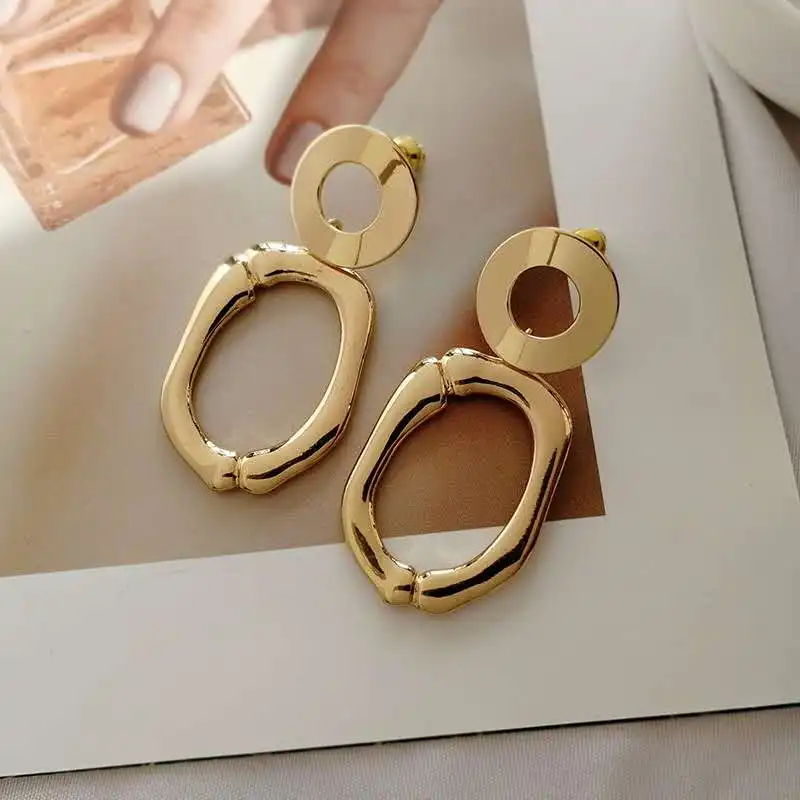 

Hot Selling Shiny Gold Plated Geometric Chunky O Shaped Round Hoop Dangle Earrings