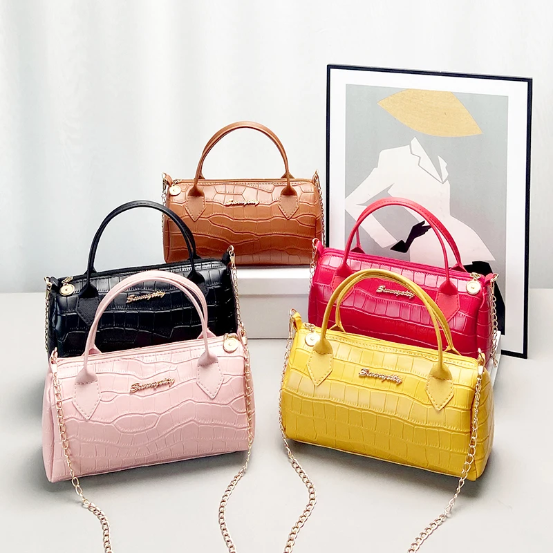 

New fashion Korean women's bag handbag chain women's One Shoulder Messenger Bag pillow bag women's span, Photo